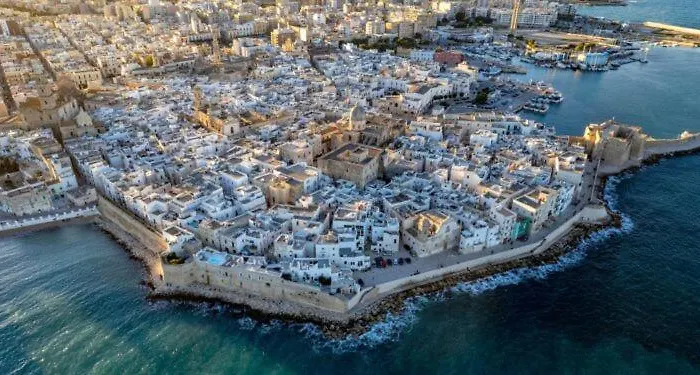 Reby's House 1 3* מונופולי